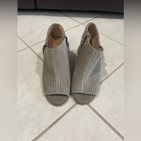 Lucky Brand Tan Sandal Bootied - Picture 2 of 8